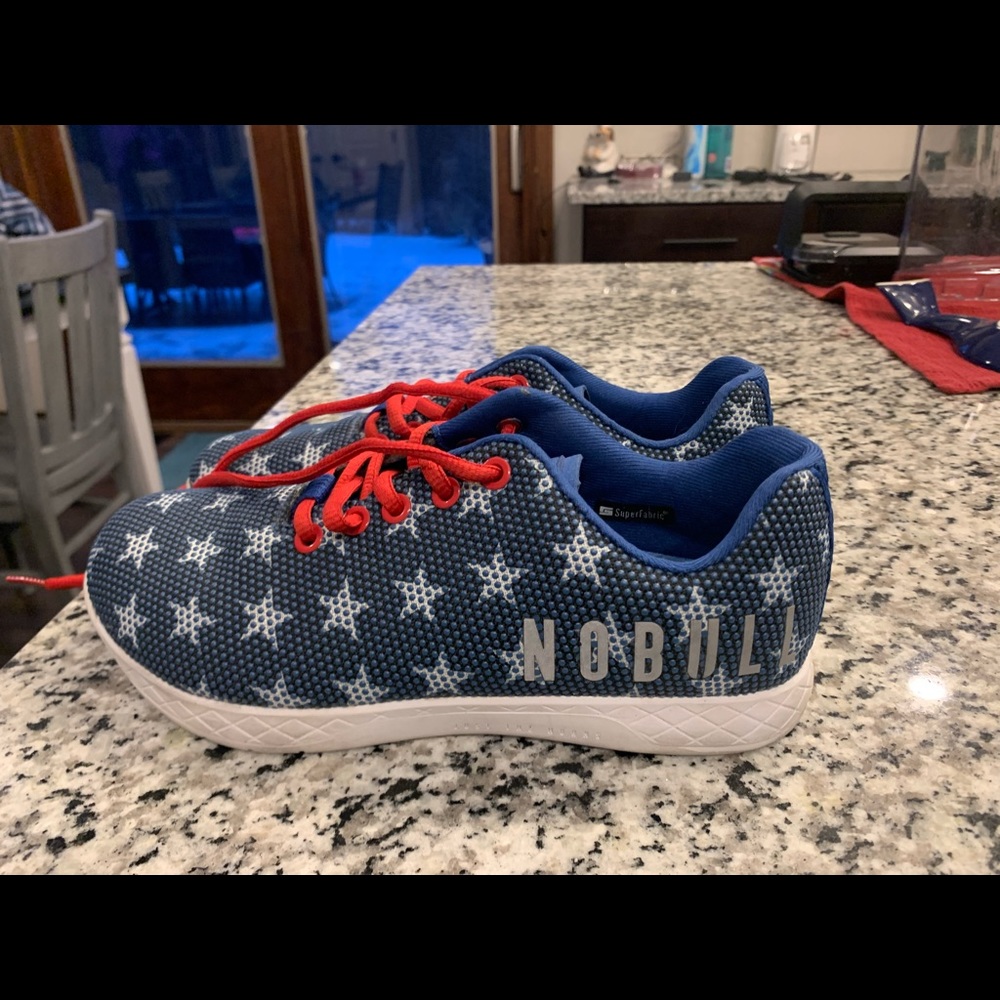 NoBull CrossFit flag trainers